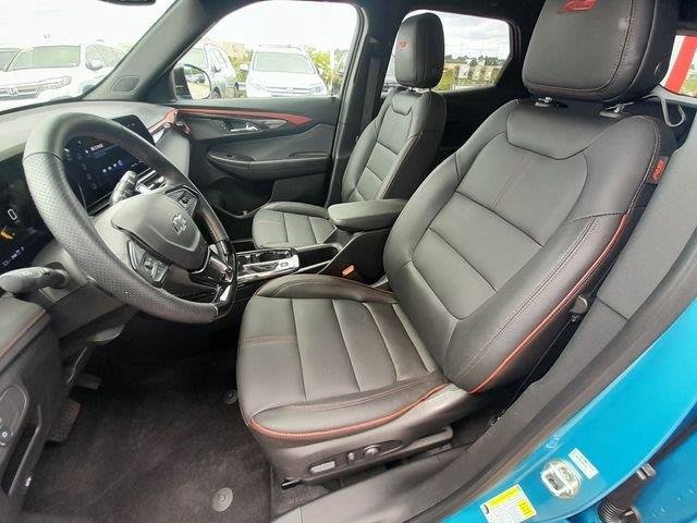 Used 2025 Marina Blue Metallic Chevrolet RS image 34