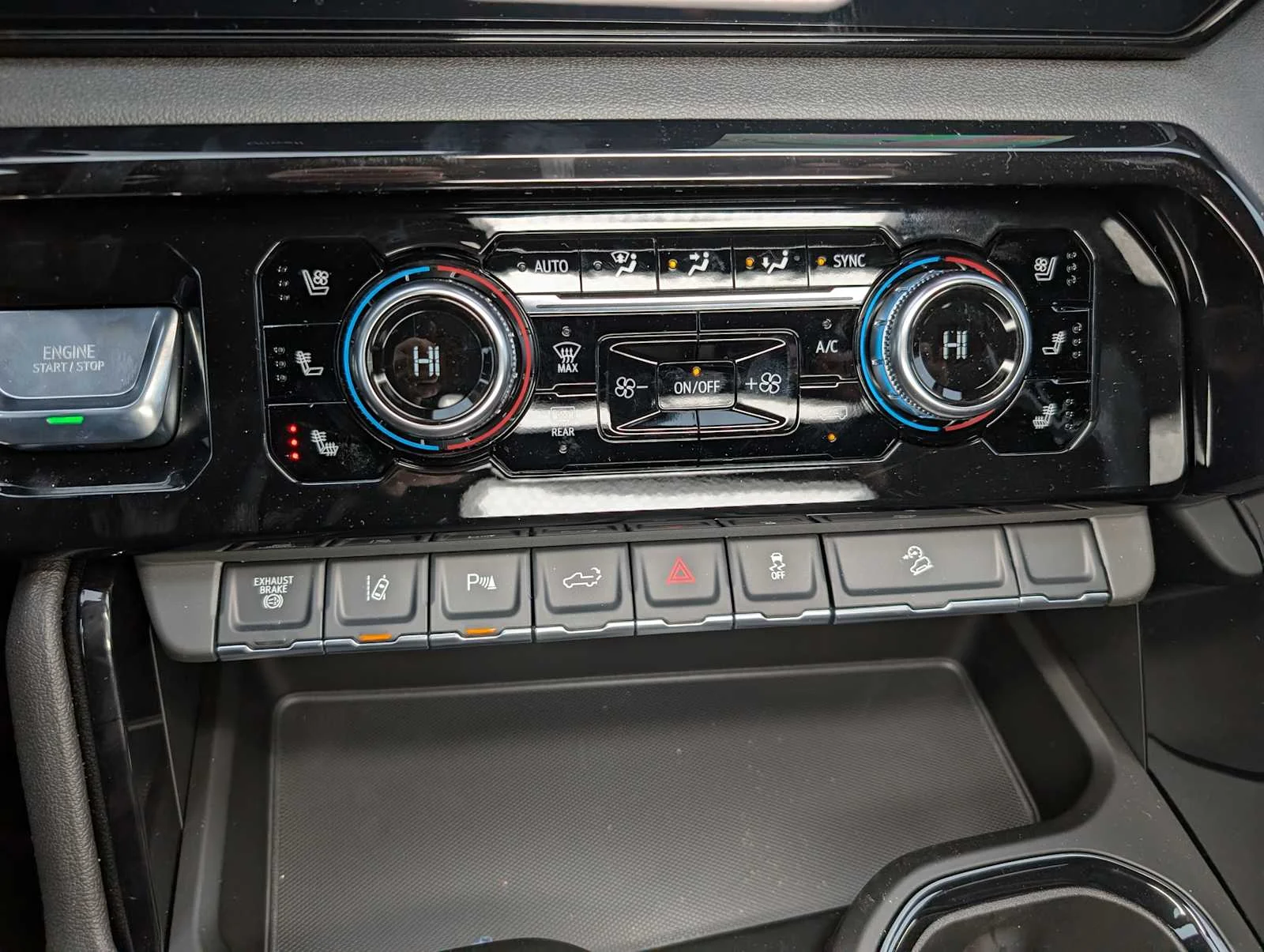 2026 GMC Sierra 2500HD AT4 - Photo 29