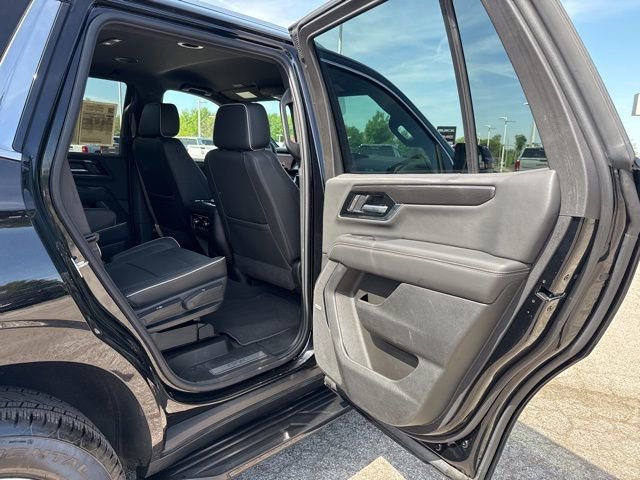 Used 2025 Onyx Black GMC Elevation image 10