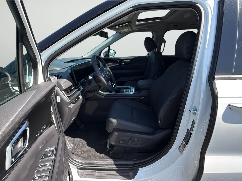 New 2026 Snow White Pearl Kia SX Prestige image 29
