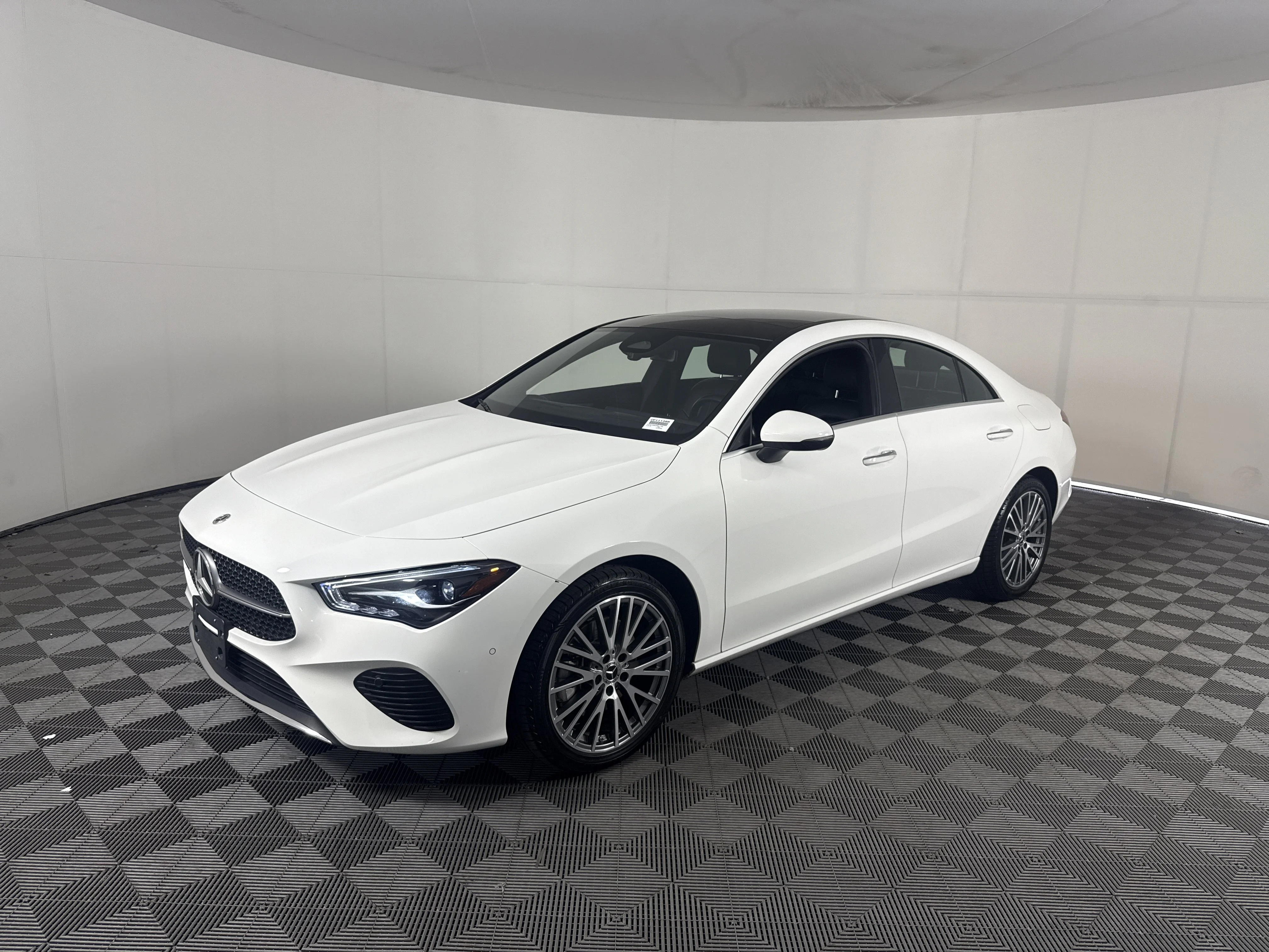 Used 2025 White Mercedes-Benz  image 7