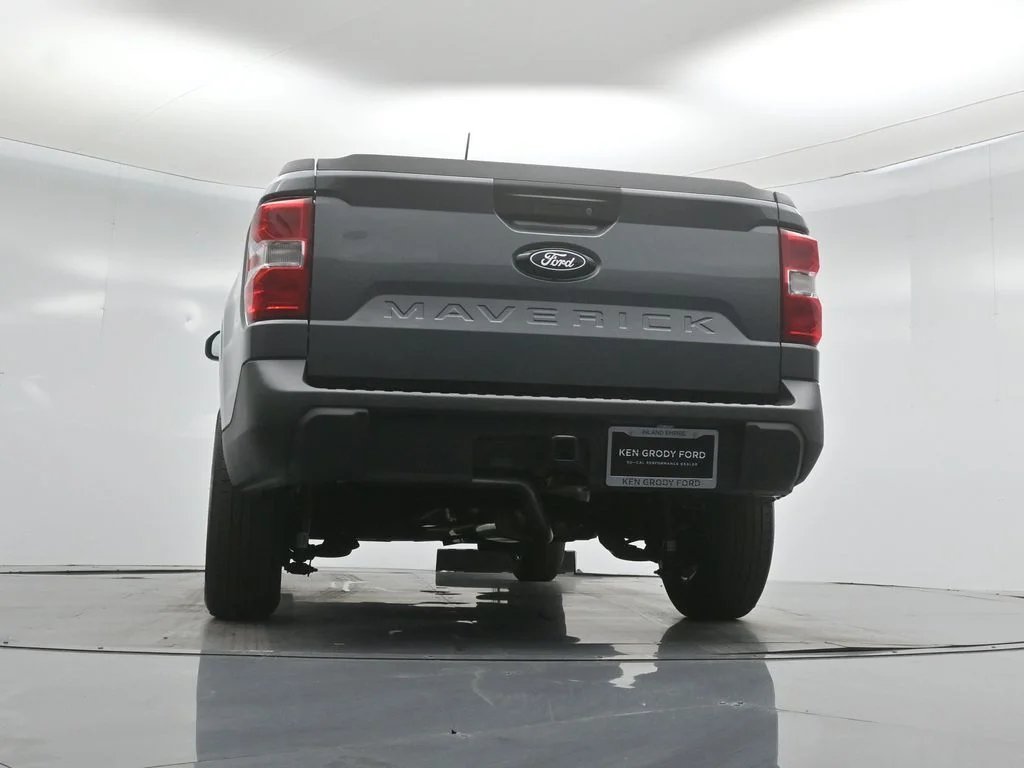 New 2026 Carbonized Gray Metallic Ford XLT image 44