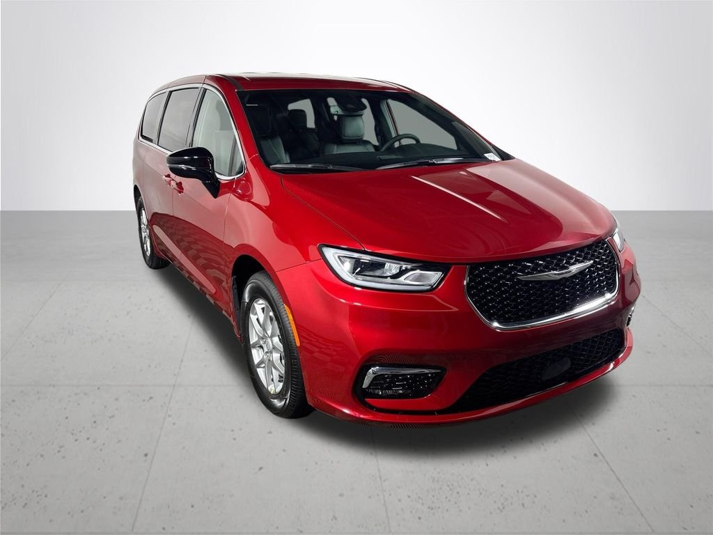New 2026 Red Hot Pearl-Coat Exterior Paint Chrysler Select image 4