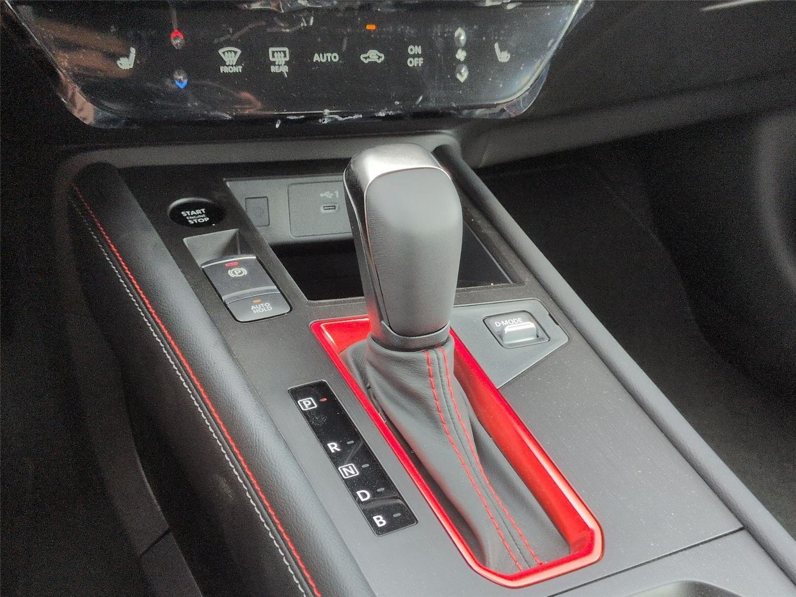 New 2026 Gun Metallic / Scarlet Ember Tintcoat Two-tone Nissan SR image 28