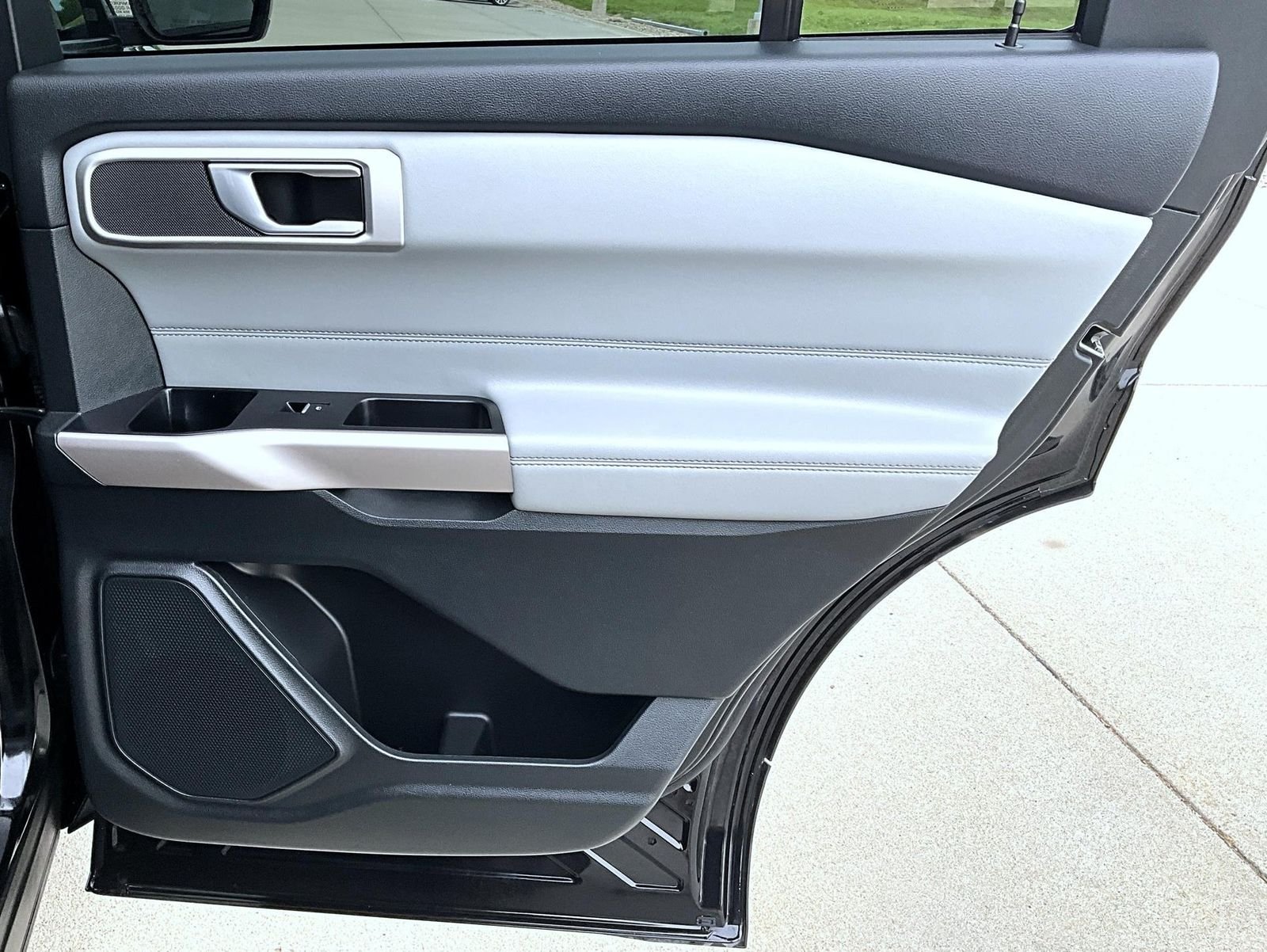 Used 2023 Black Ford XLT image 18