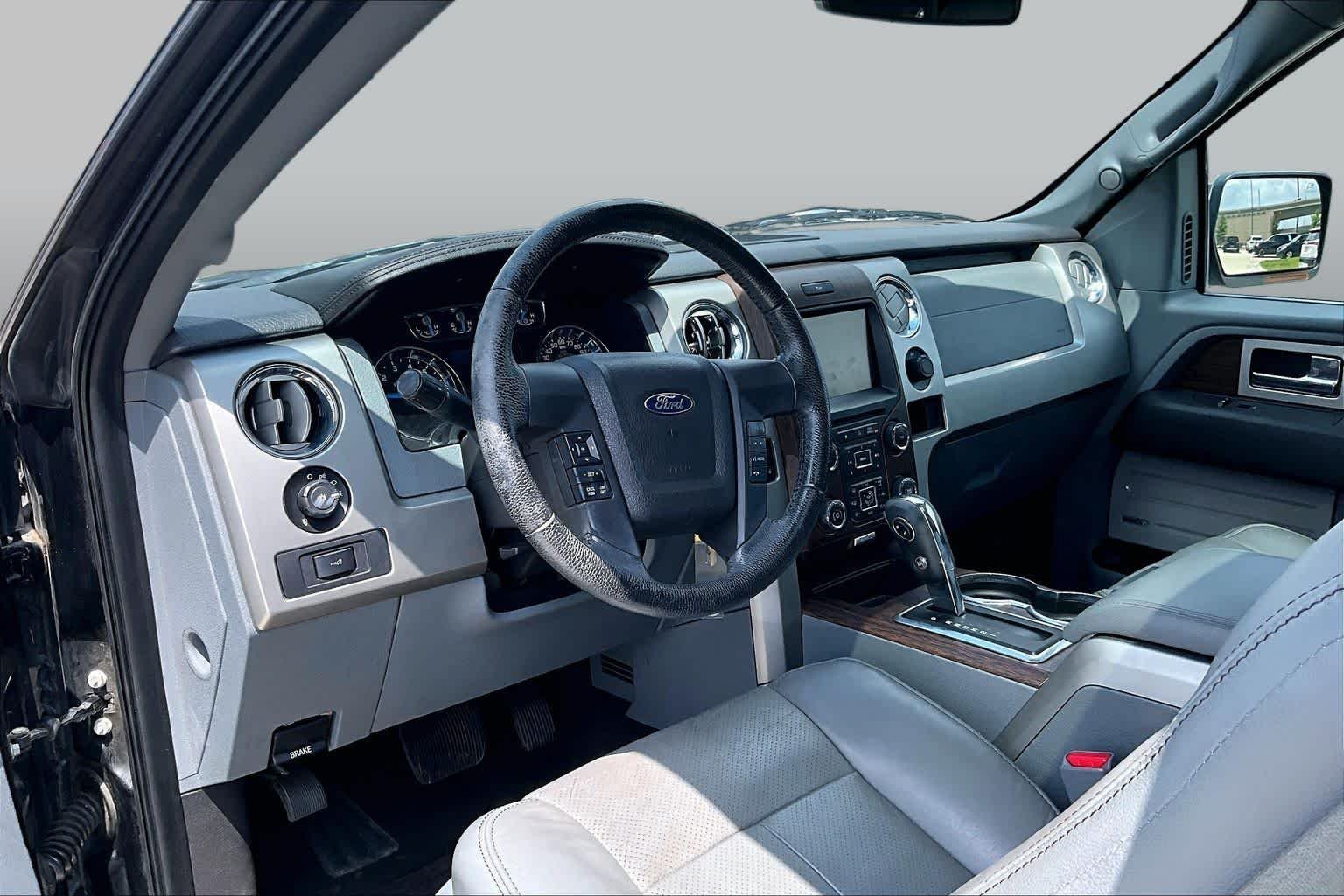 Used 2013 Tuxedo Black Metallic Ford Lariat image 15