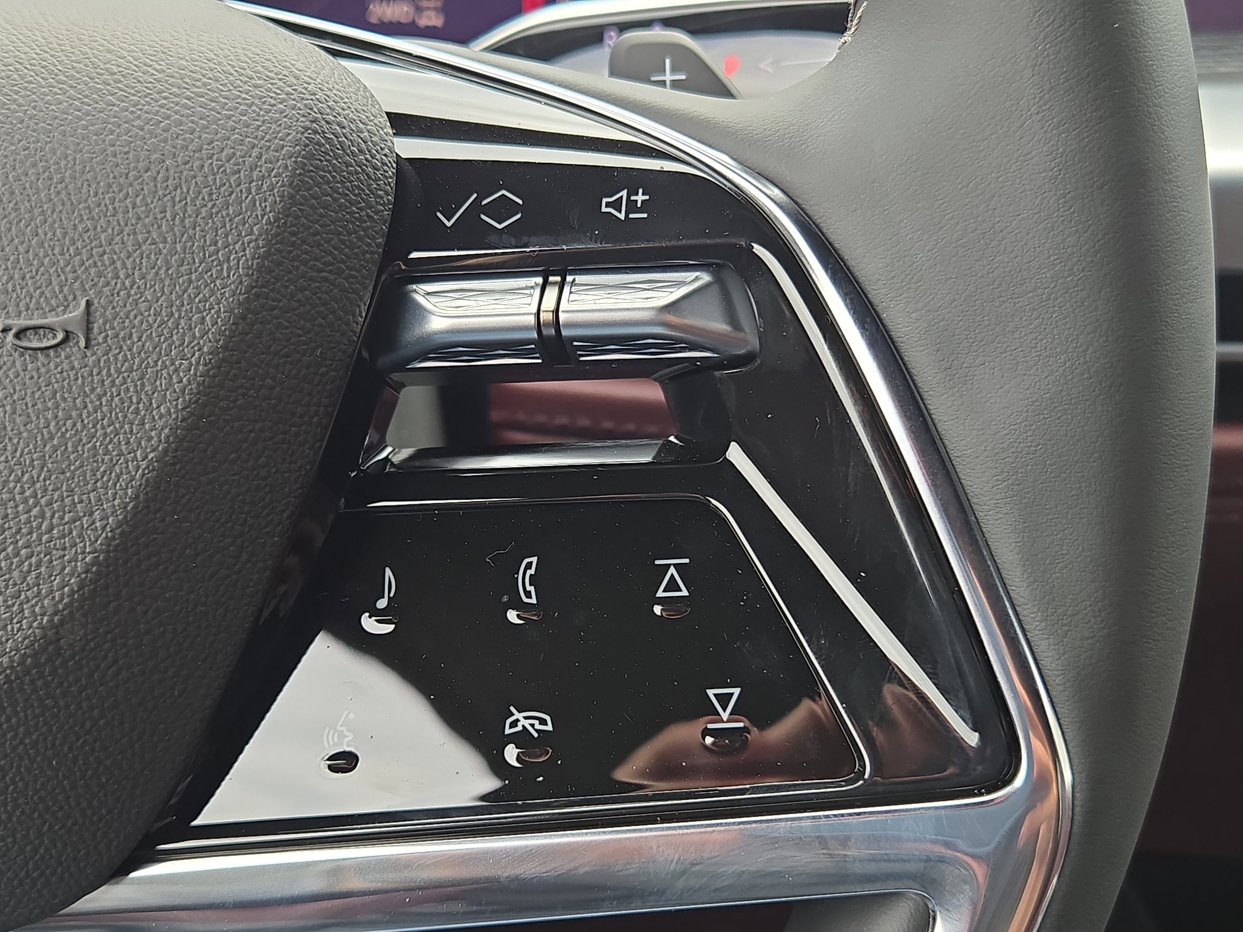 2026 Cadillac Escalade Luxury - Photo 31
