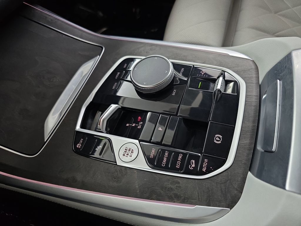 Used 2023 Skyscraper Grey Metallic BMW xDrive40i image 26
