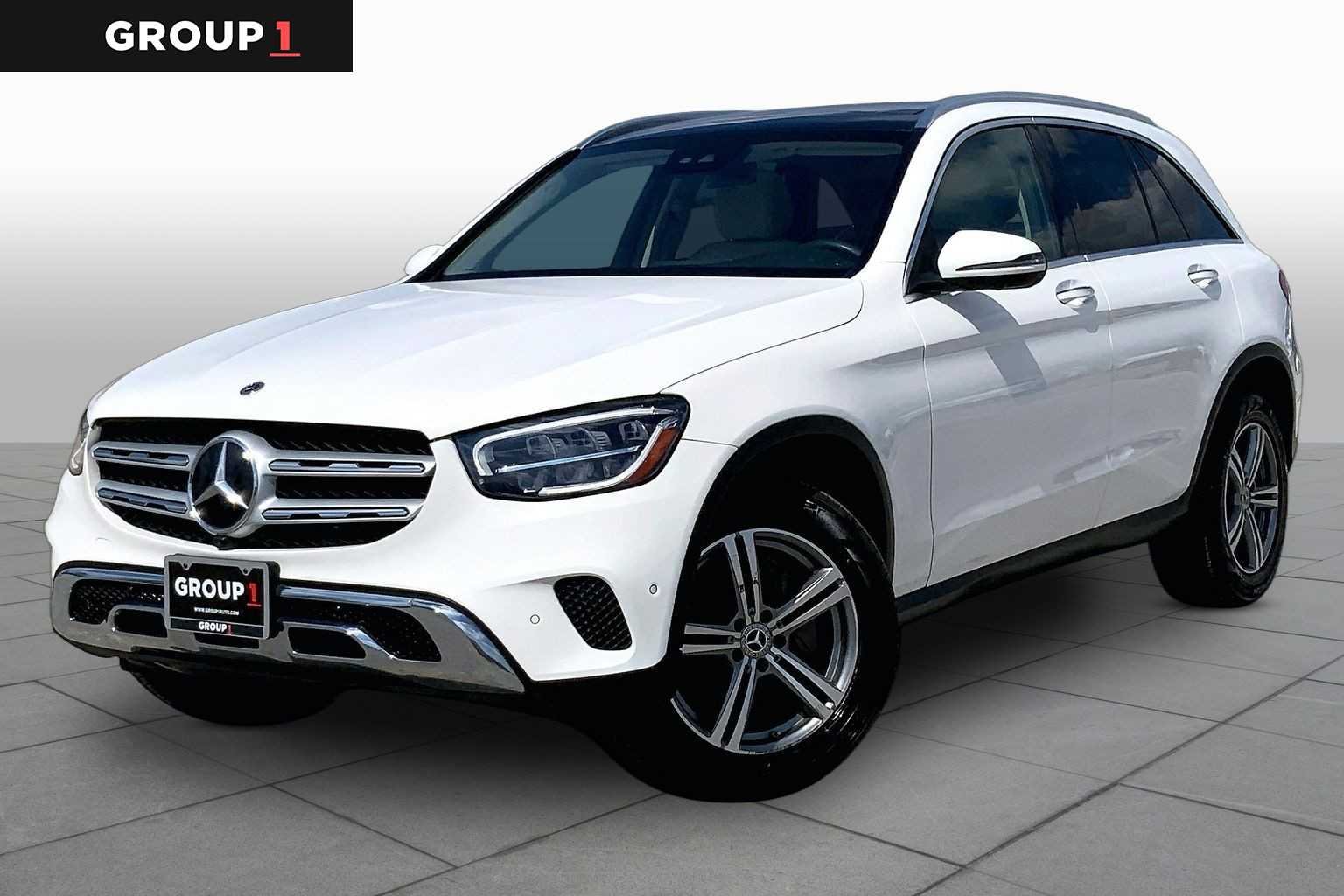 2022 Mercedes-Benz GLC GLC 300's photo