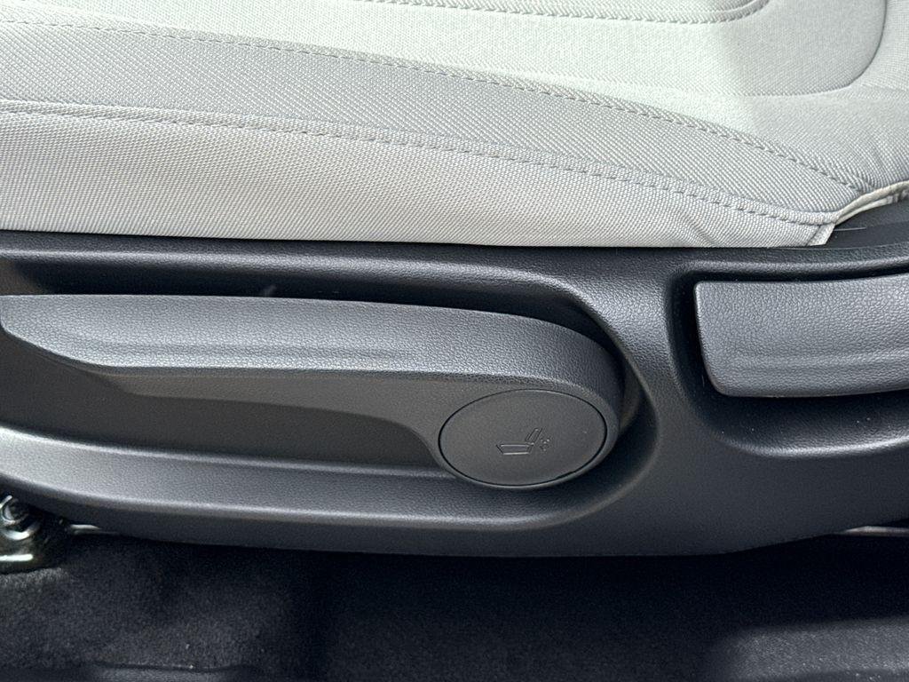 New 2026 White Hyundai SE FWD image 21