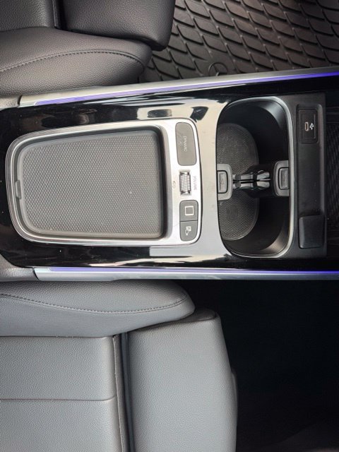 Used 2026 Night Black Mercedes-Benz GLB 250 image 16