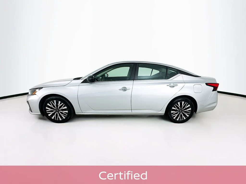 Certified Used 2024 Silver Nissan 2.5 SV image 5