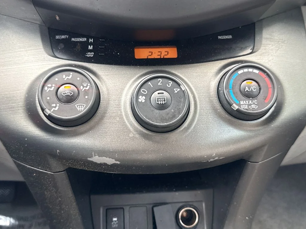 Used 2012 Black Toyota Base image 24