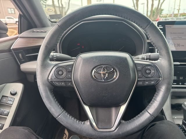 Used 2019 Gray Toyota XLE image 5