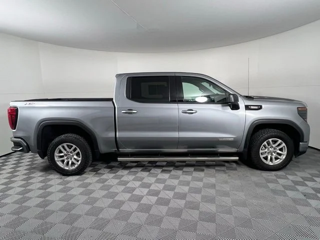 Used 2023 Sterling Metallic GMC Elevation image 8