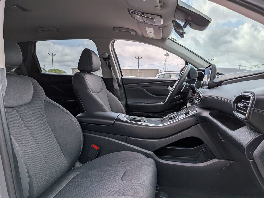 Used 2023 Gray Hyundai SE image 30