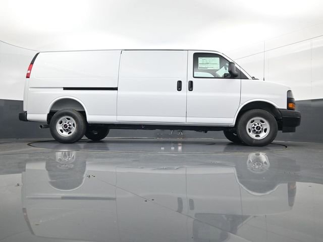 2026 GMC Savana Cargo Work Van - Photo 25