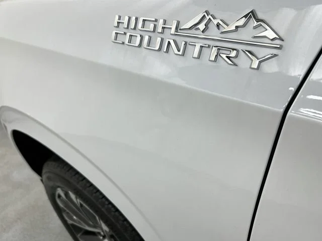 2026 Chevrolet Suburban High Country - Photo 29
