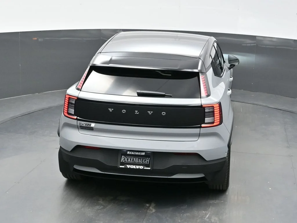 New 2026 Vapour Grey Volvo Twin Motor Cross Country Ultra image 37