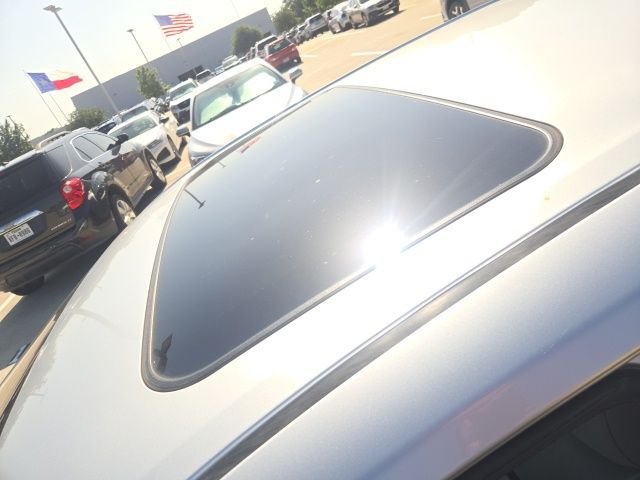 Used 2012 Silver Toyota XLE image 7