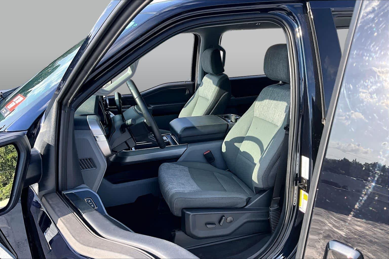Used 2023 Antimatter Blue Metallic Ford XLT image 8