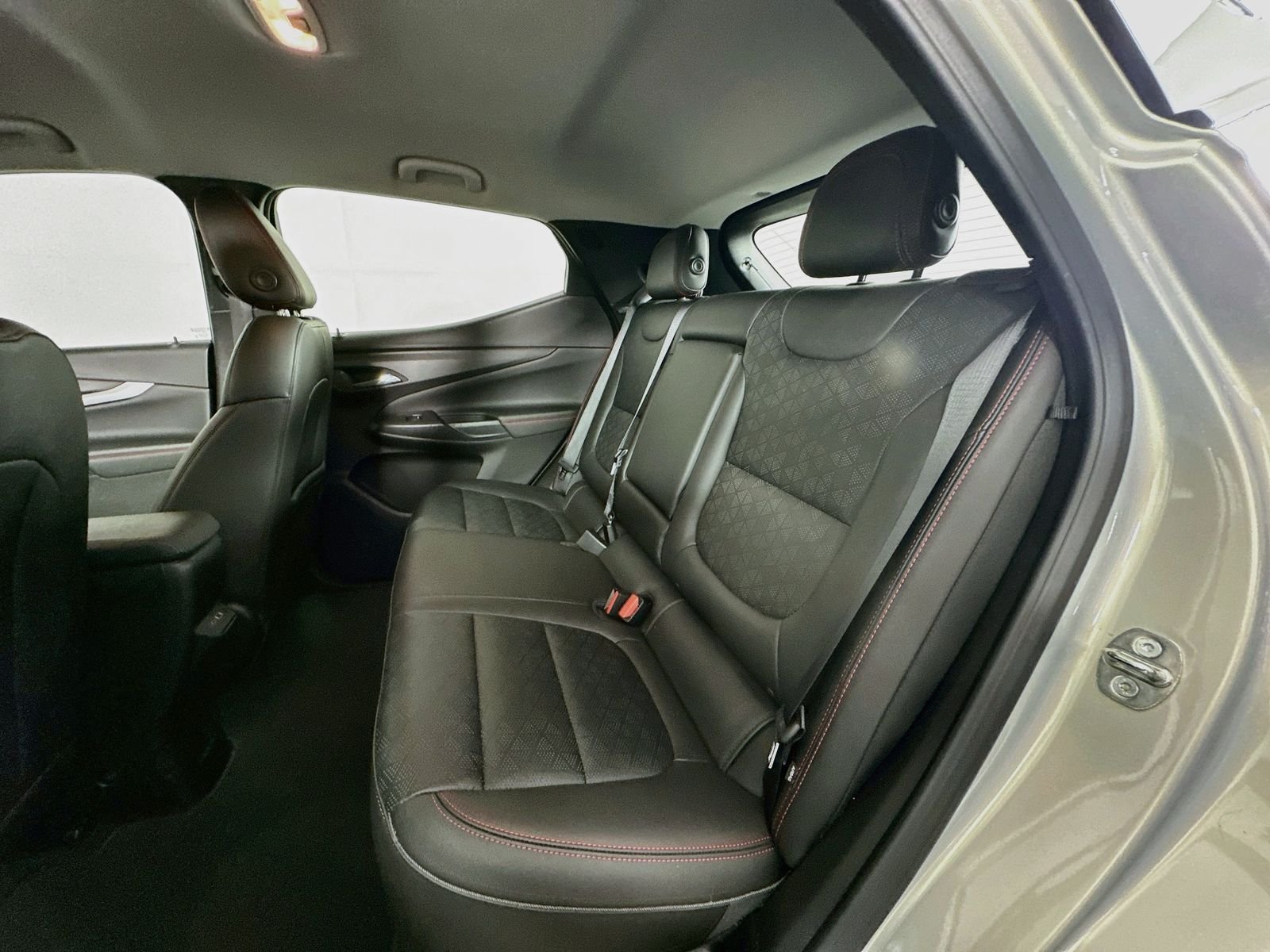 Used 2023 Silver Flare Metallic Chevrolet LT image 25