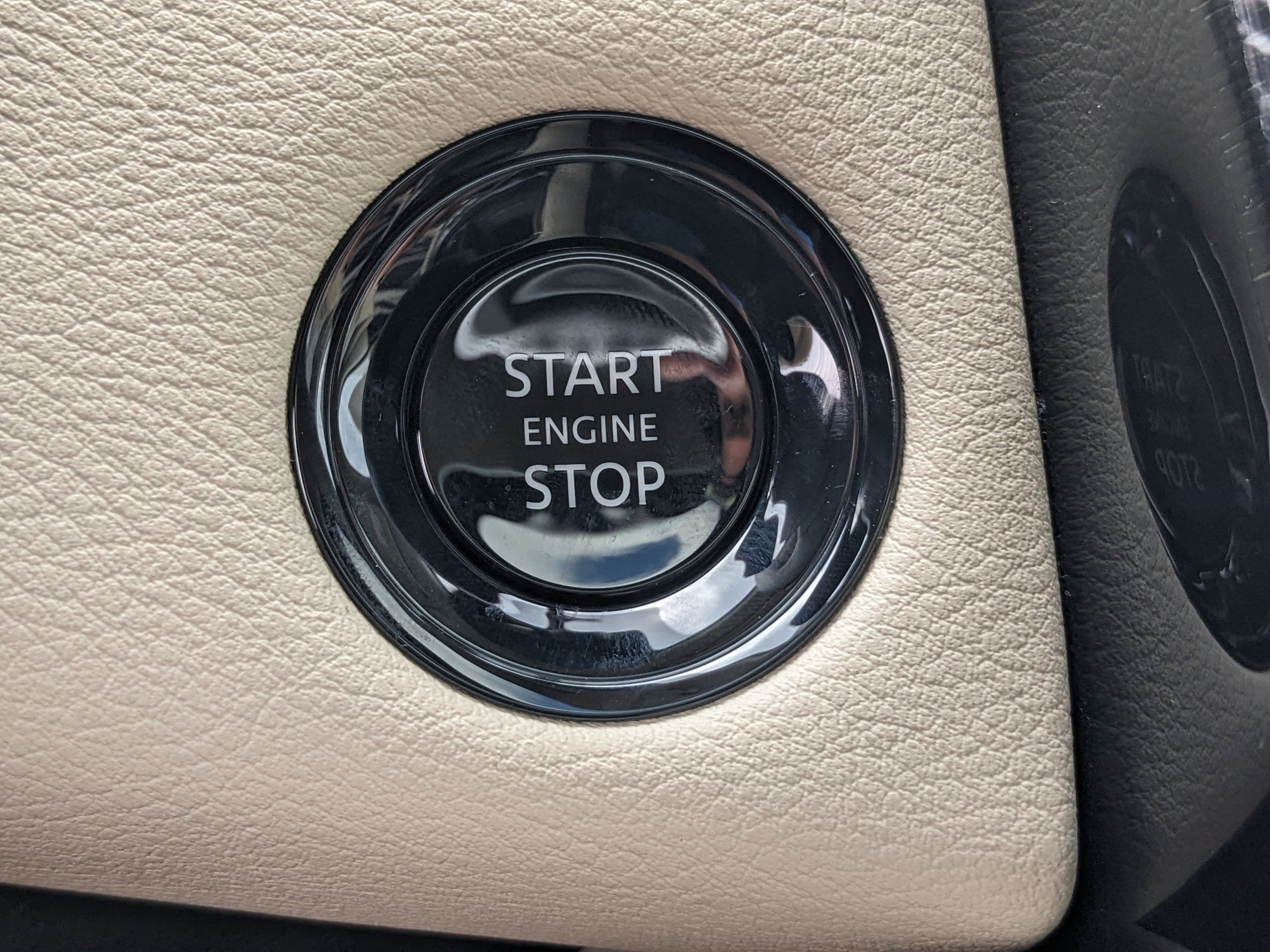 2026 Nissan Armada Platinum - Photo 27