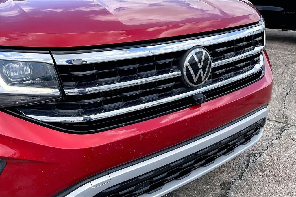 Certified Used 2021 Aurora Red Metallic Volkswagen SEL Premium image 34