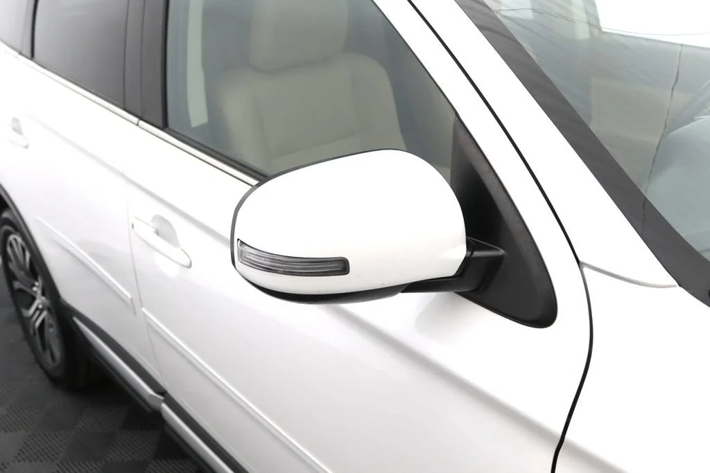 Used 2016 White Mitsubishi GT image 7