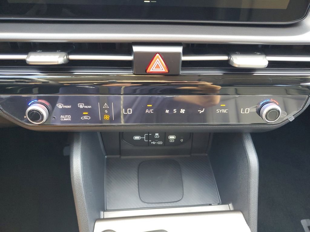 2026 Kia Sportage EX - Photo 38