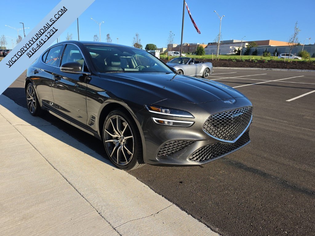 Used 2025 Gray Genesis 2.5T image 8