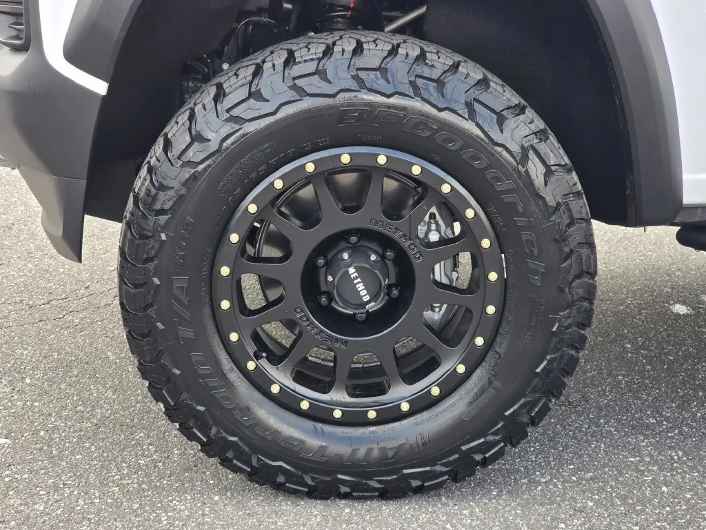 New 2026 White Chevrolet Trail Boss image 15