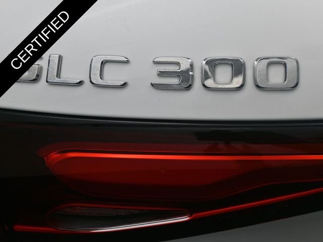 Used 2025 White Mercedes-Benz GLC 300 image 10