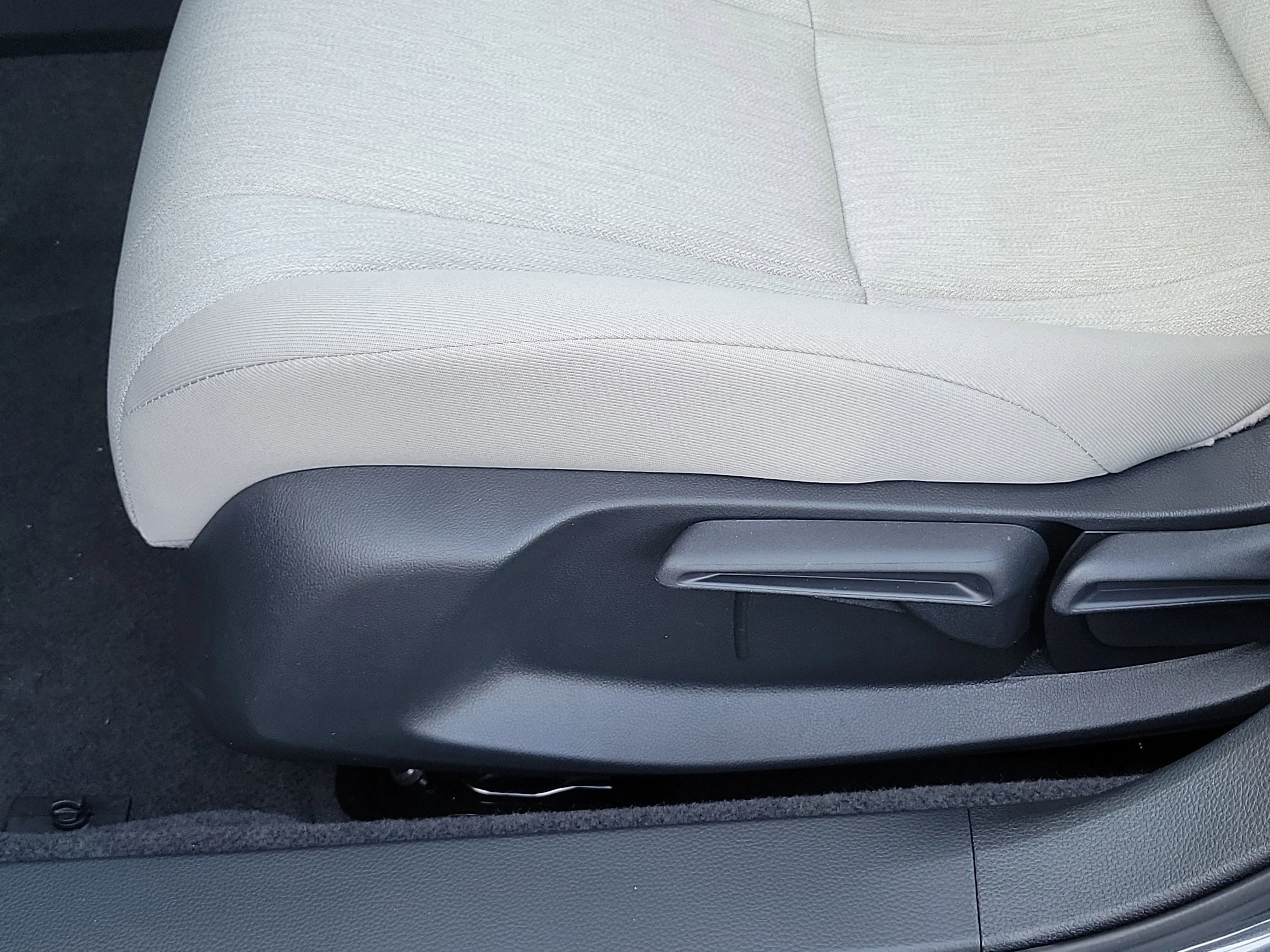New 2026 Platinum White Pearl Honda LX image 22