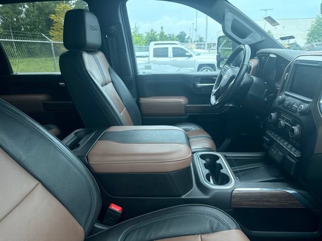 Used 2023 Northsky Blue Metallic Chevrolet High Country image 4