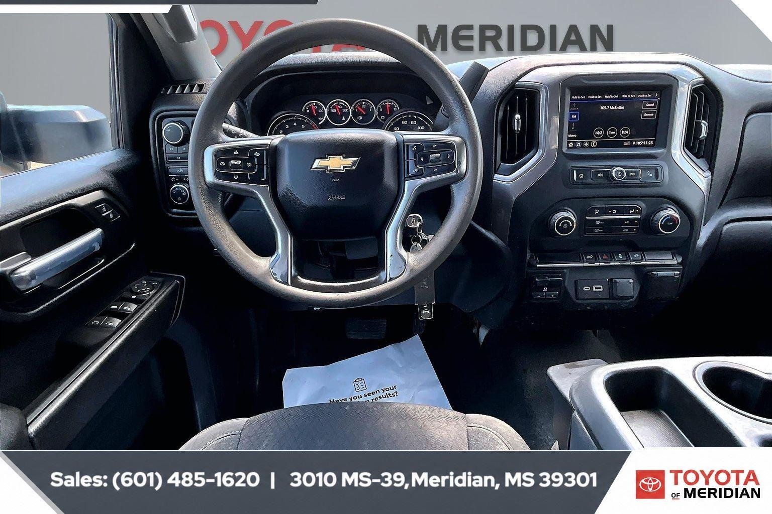 Used 2023 Summit White Chevrolet Custom image 5