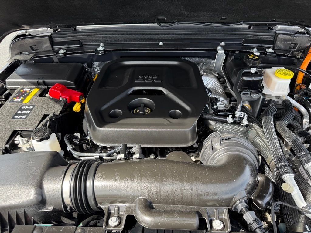2025 Jeep Wrangler 4xe Sahara 4XE - Photo 37