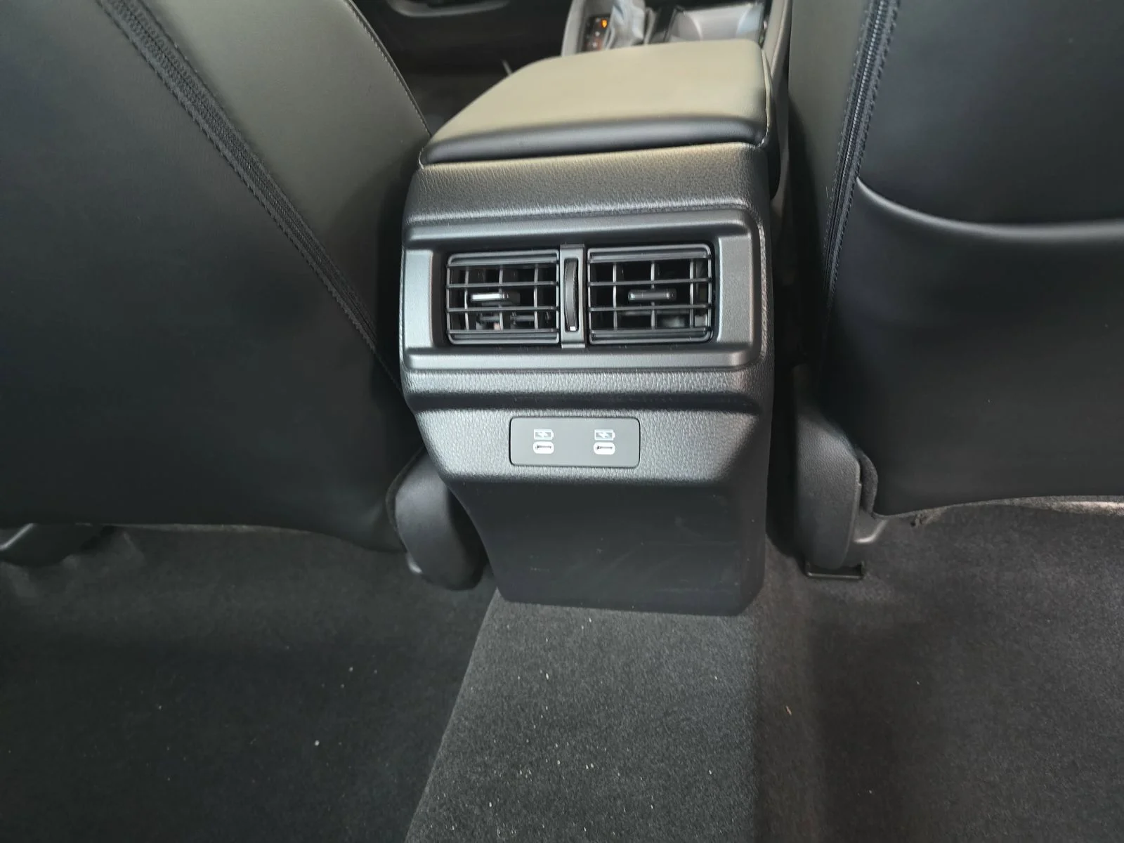 New 2026 Platinum White Pearl Honda Touring image 13