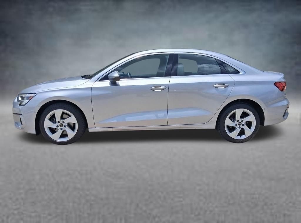 Used 2024  Audi 40 Premium image 2