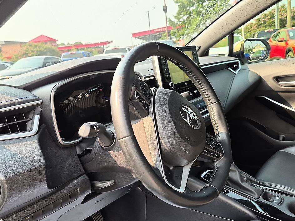 Used 2021 BLIZZARD PEARL Toyota XSE image 16