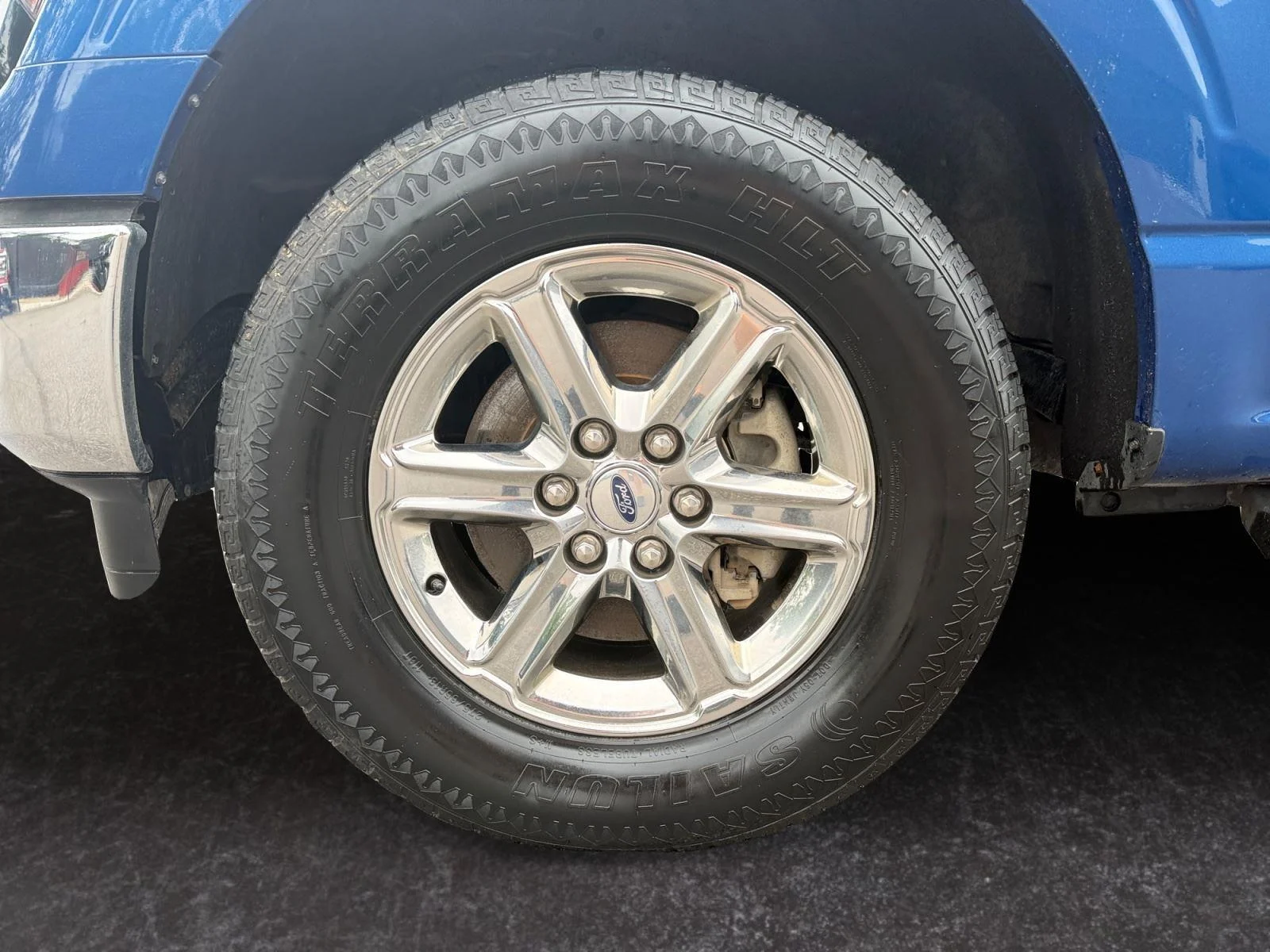Used 2024 Atlas Blue Ford XLT image 25