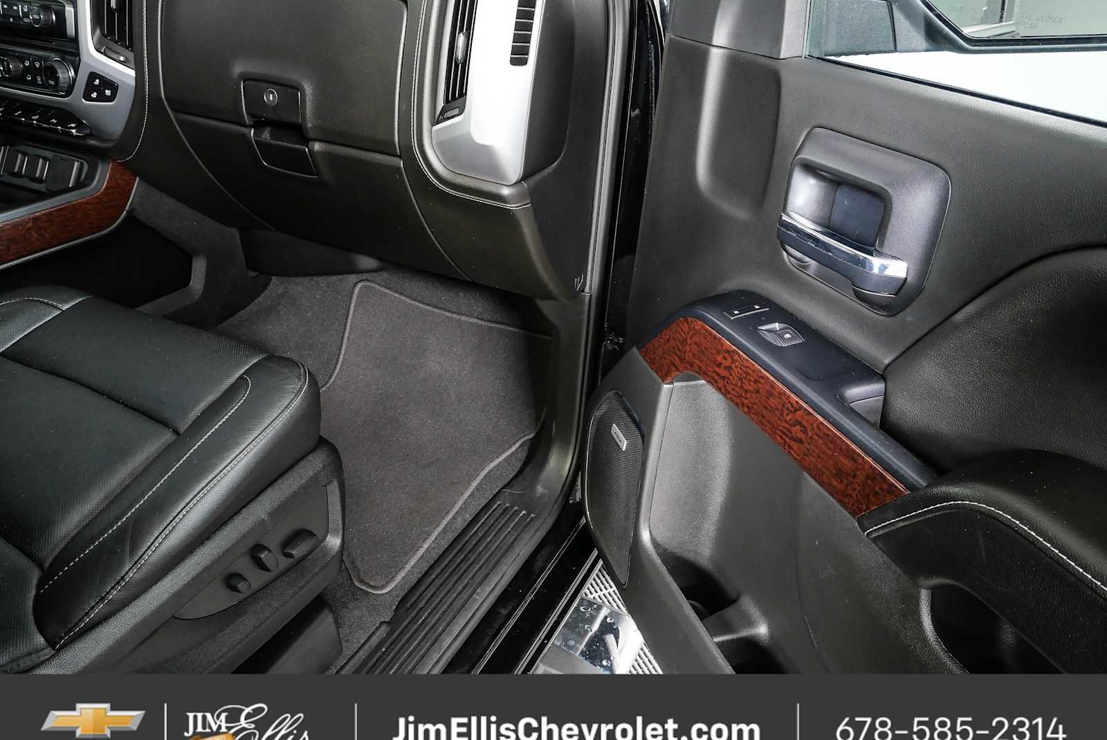 Used 2018 ONYX BLACK GMC SLT image 24