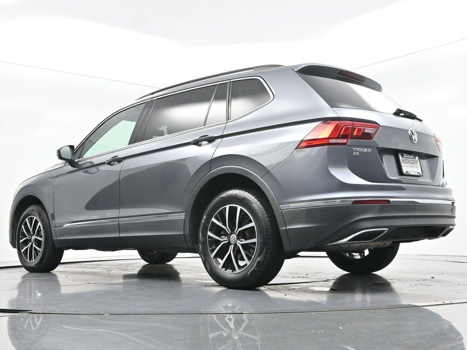 Used 2021 Platinum Gray Metallic Volkswagen SE image 42