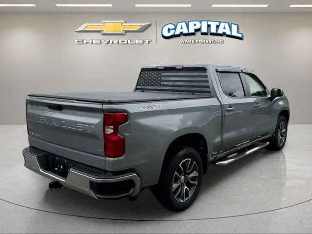 Used 2024 Sterling Gray Metallic Chevrolet LT (2FL) image 6