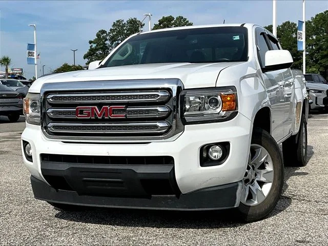 Used 2016 White GMC SLE1 image 3