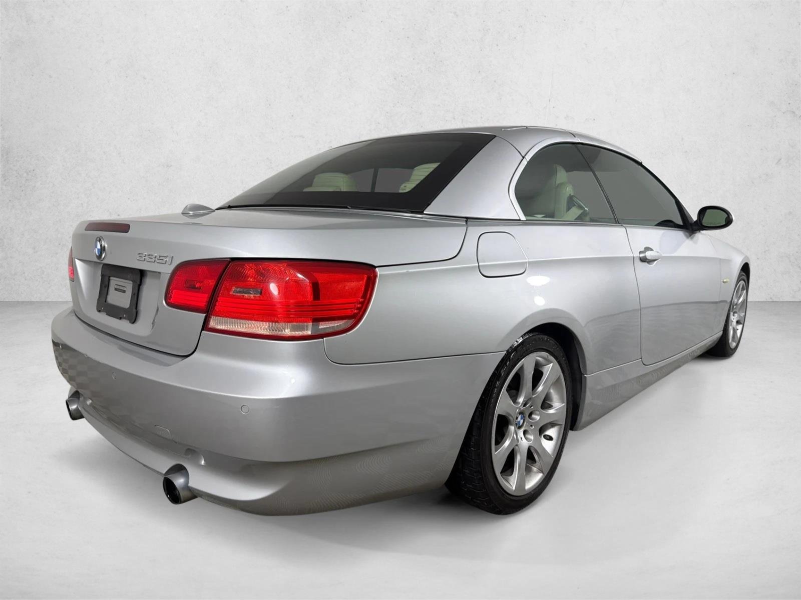 Used 2007 Titanium Silver Me BMW 335i image 4