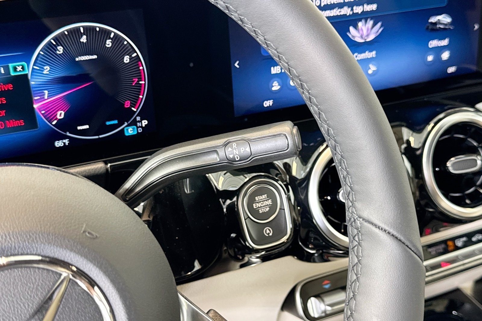 New 2026 Polar White Mercedes-Benz GLA 250 image 15