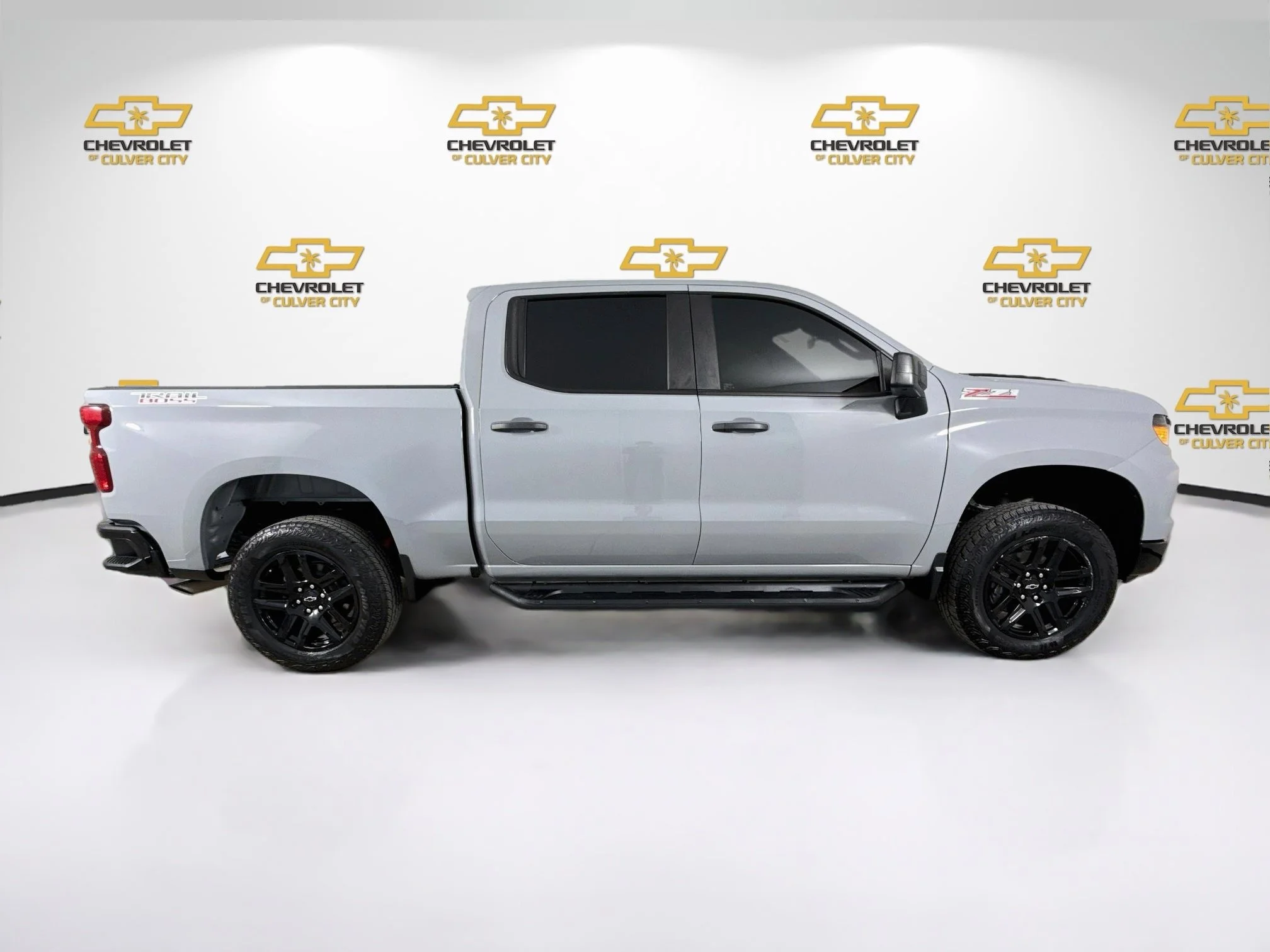 Used 2024 Slate Gray Metallic Chevrolet Custom Trail Boss image 9