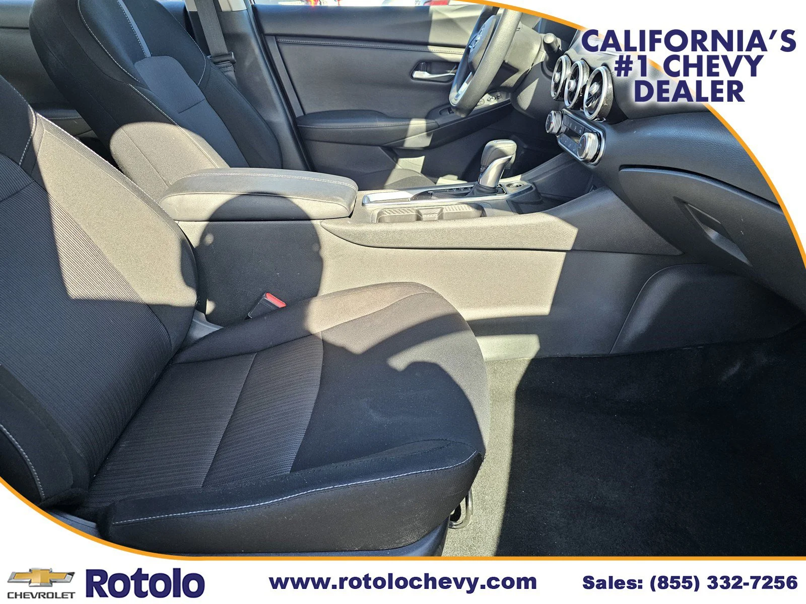 Used 2025 Rosewood Metallic Nissan SV image 11