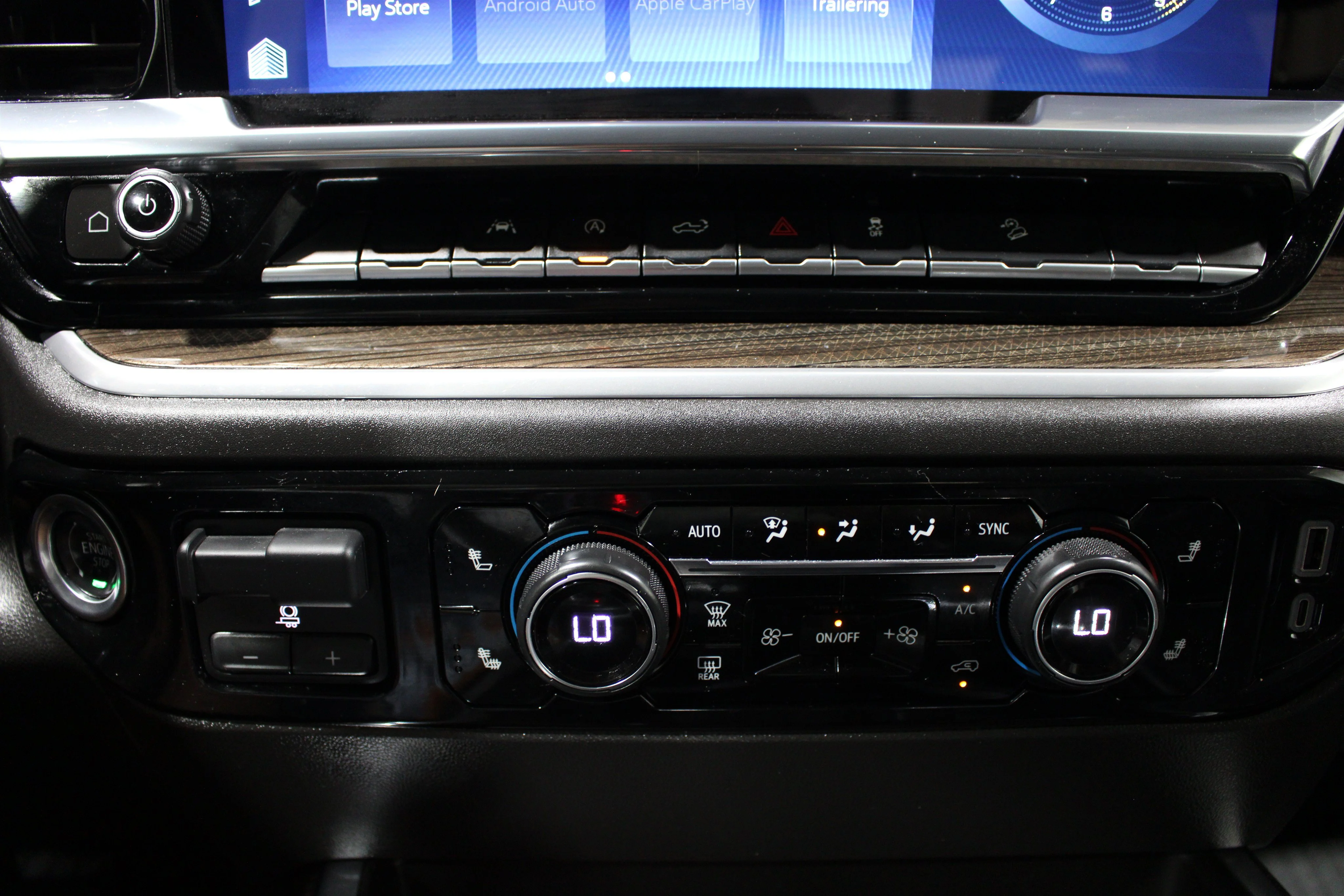 2025 Chevrolet Silverado 1500 LT Trail Boss - Photo 18